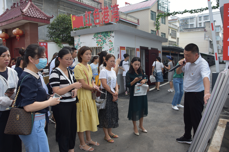 图为金牛山街道办事处辖区内街道新景观.