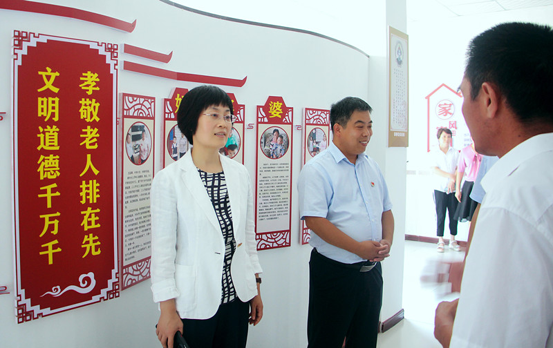 洛阳市委宣传部部长王飞调研移风易俗工作---河南文明网