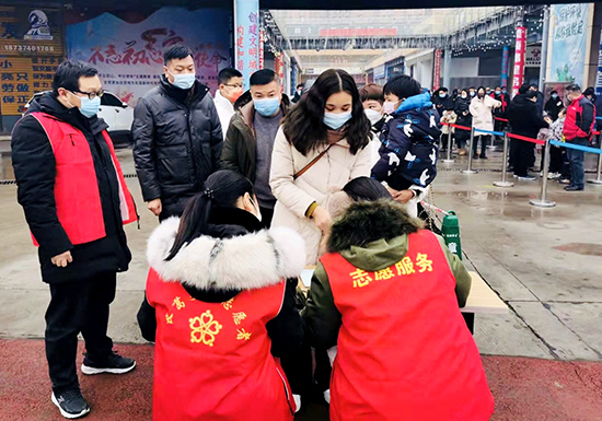 许昌:广大志愿者冲在抗疫一线,展现新时代文明实践力量---河南文明网