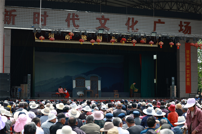 濮阳李天成回家唱大戏