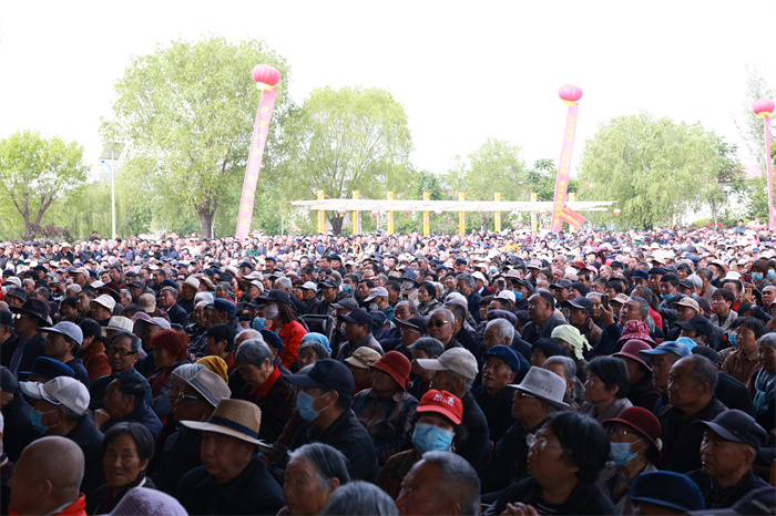 濮阳李天成回家唱大戏