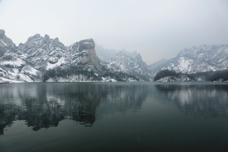 驻马店嵖岈山雪景如诗如画